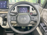 【ステアリングスイッチ】運転中、前方から目線をそらすことなく、オーディオ等の操作が可能な便利機能!安心&快適なドライブを演出してくれます♪