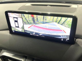 【360&deg;ビューモニター】専用のカメラにより、上から見下ろしたような視点で360度クルマの周囲を確認することができます☆死角部分も確認しやすく、狭い場所での切り返しや駐車もスムーズに行えます。