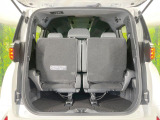 普段のお買い物や通勤、送迎等に十分な荷室スペースを確保しております。セカンドシートを倒すと、大きな荷物の積載も可能です♪