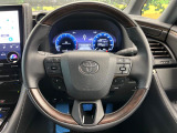 【純正革巻きステアリング】上質な革を使用することで、手にしっかり馴染みとても運転しやすいハンドルです♪