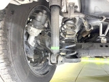お車を安心してお乗りいただく為には、足回りの定期点検が欠かせません。サービスサポート(有償保証)では無料点検もご提供しており、安心のカーライフをお過ごしいただけるサポート体制が整っています。