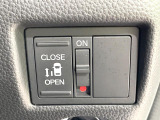 【パワースライドドア】スマートキーや運転席のスイッチでスライドドアの開閉が可能♪電動だから力を入れてドアを開ける必要が無く、小さいお子様でも、重い荷物を持っている時もラクに開け閉めできます♪