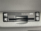 ◆【ETC】有料道路を利用する際に料金所で停止することなく通過できる、ETC車載器(ノンストップ自動料金収受システム機器)が装備されています。セットアップを行うことで利用可能になります。