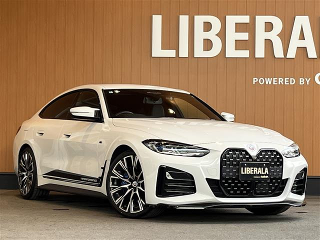 4シリーズグランクーペ M440i xドライブ 4WD 4WD 本革シート