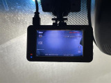 【ドライブレコーダー】映像・音声などの運転中の記録を残します。事故などを起こした起こされた時の証拠になりえますので、もしも時でも安心ですね。
