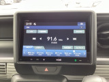 純正ギャザズディプレイオーディオが装着されております。AM/FM、Apple Car Play、Android Auto、USB、Bluetoothが使用できます。
