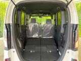 普段のお買い物や通勤、送迎等に十分な荷室スペースを確保しております。セカンドシートを倒すと、大きな荷物の積載も可能です♪