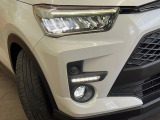 【シーケンシャルターンランプ付きLEDヘッドライト】人気の『流れるウィンカー』付きのLEDヘッドライトを装備♪高級感はもちろん、点灯時は存在感たっぷりで他車からも認識されやすく安心です。