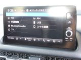ナビゲーションはホンダコネクトディスプレイを装着しております。AM、FM、Bluetooth、フルセグTVがご使用いただけます。初めて訪れた場所でも道に迷わず安心ですね!