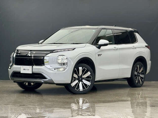アウトランダー PHEV 2.4 P エグゼクティブ パッケージ 4WD 