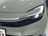 明るいLEDヘッドライトで夜間の走行も安心です!