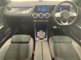 GLAクラス GLA200d 4マチック AMGライン 4WD 4WD サンルーフ