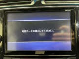 【純正8型ナビ】専用設計で車内の雰囲気にマッチ!ナビ利用時のマップ表示は見やすく、いつものドライブがグッと楽しくなります!