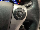 【ステアリングスイッチ】運転中に視線を前に向けたまま操作できます。