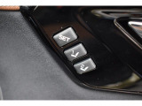 運転席シートポジションメモリー機能 アクセスキー1つに付きシートポジションを2つメモリーすることができます。