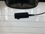 後方にもドライブレコーダーのカメラ(社外品)が付いています。前後両方でお車の周りを監視・記録いたします。