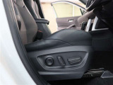 パワーシート搭載。微妙な調整が手軽にでき、ピッタリなポジションで運転することが可能です。
