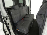 ゆとりある広々とした車内空間は、ドライブを始め買い物やレジャーなど、幅広く活躍します。一人でもみんなとでもお出かけを楽しみましょう!