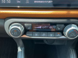 使いやすいオートエアコンになります。ヒーターシートが装備されています。