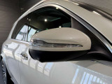 メルセデスの認定中古車「サーティファイドカー」には、最大100項目にも及ぶ点検・整備項目が設定されています>