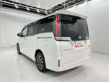 荷物をたっぷり載せて広々ドライビング♪夏でも冬でも、アウトドアやショッピングを思い切り楽しみましょう!