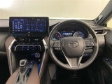 ハンドルは軽やかに回り、気持ちよく運転ができます。