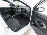 【禁煙車の定義】当店の定義・・・☆タバコ臭くない事☆コゲがない事☆灰皿等の喫煙器具が未使用の事 以上3項目をクリアした場合【禁煙車】と表示します。(現状を表しています。過去の事は、断定できません。)