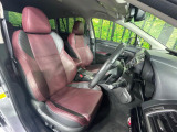 【STI専用スポーツシート】ホールド性に優れ、カーブ時の体が流れを抑制してくれます。また、体にフィットするから腰や背中が疲れにくく、ロングドライブや高速走行でも快適にお過ごしいただけます♪