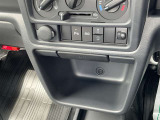 2WD/4WDの切替がこちらから可能です♪