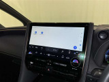 ディスプレイオーディオを装備。スマホとクルマをつなぐことで、これまでのナビに加えて、いろんなサービスが楽しめます。