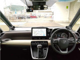 見通しのよいすっきりとした視界で、誰でも運転しやすいです。運転のしやすさは疲れにくさにも繋がりますよ♪
