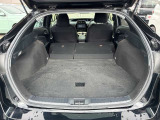 【シートアレンジ】多彩なシートアレンジが可能で、乗車人数や荷物の量に応じて自在にレイアウト変更ができます。日常使いからレジャーまで幅広いシーンに対応します。