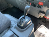 ★中古車なので、傷や凹みは多少はございます。小さな傷から大きな傷までさまざまです。大きな傷凹みは鈑金塗装修理後にお渡しを致しております。自社鈑金工場完備ですので、スピーディーな対応が可能です!