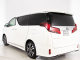 ★展示前点検実施★特殊な機材も用いて、全車点検を実施しております!