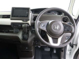 見通しのよいすっきりとした視界で、誰でも運転しやすいです。運転のしやすさは疲れにくさにも繋がりますよ♪