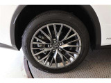 アルミホイール【タイヤサイズ235/55R20】