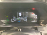 視認性のいいメーターを採用しており、快適なドライブをサポートします。