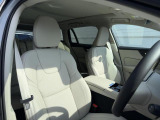 V60 ウルトラ T6  AWD プラグインハイブリッド 4WD 