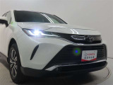 高輝度で点灯速度が速く、しかも消費電力の少ないLEDヘッドライトが装備されています!LEDの明るい光が走行中の視界の確保をサポートして、夜のドライブがより楽しく安全に運転できます♪