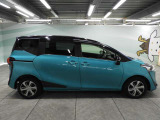 納車前に自社整備工場で点検整備を実施。納車から1年間の全国トヨタロングラン保証付きですので、ご安心してお乗りいただけます!