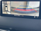 【360&deg;ビューモニター】専用のカメラにより、上から見下ろしたような視点で360度クルマの周囲を確認することができます☆縦列駐車や幅寄せ時に活躍してくれます♪