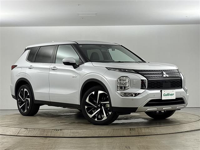 三菱 アウトランダーPHEV 