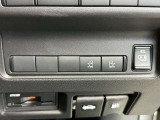 ハンズフリー両側オートスライドドアで手荷物いっぱいでも楽々開閉可能です