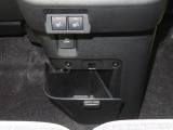 運転席・助手席シートヒーター付です。寒い日のお出かけも楽しくなります。