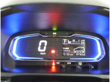 スタイリッシュなブラック系を基調とした内装色。