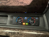 シートベンチレーション付きです。シートと密着部分の空気を換気して蒸れを防いでくれるので、暑い時期も快適に過ごせます♪一度使ったら手放せません!