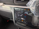 オートエアコンで温度を設定するだけで快適な車内環境を維持することができます!