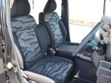 当社はピットがあり整備士も常駐してますので納車前整備・車検整備もお任せ下さい。