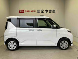 車両右側面からの写真になり。車をご覧になりたい時はお気軽に最寄りの店舗へご相談下さい。