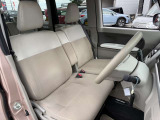 運転席シート廻りは使用感も少なく、良好な状態となっています。前オーナー様が丁寧に使っていたことがよくわかりますね。